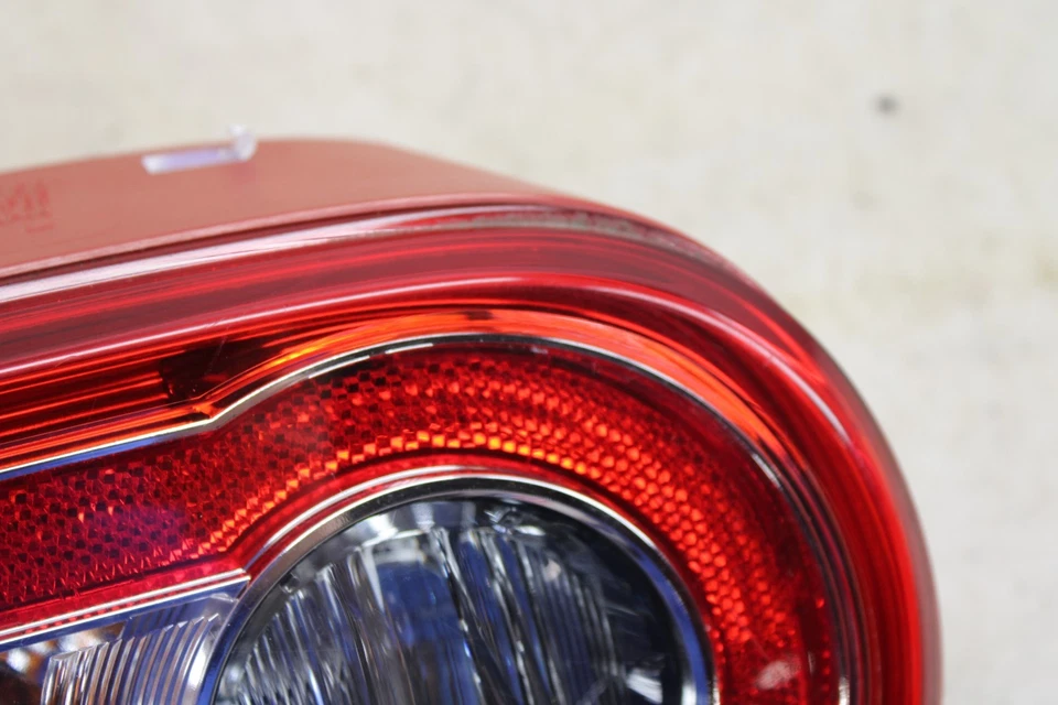 Luz trasera izquierda Mazda MX-5 Miata 2009-2015 OEM MU7 Foto 3 de 4