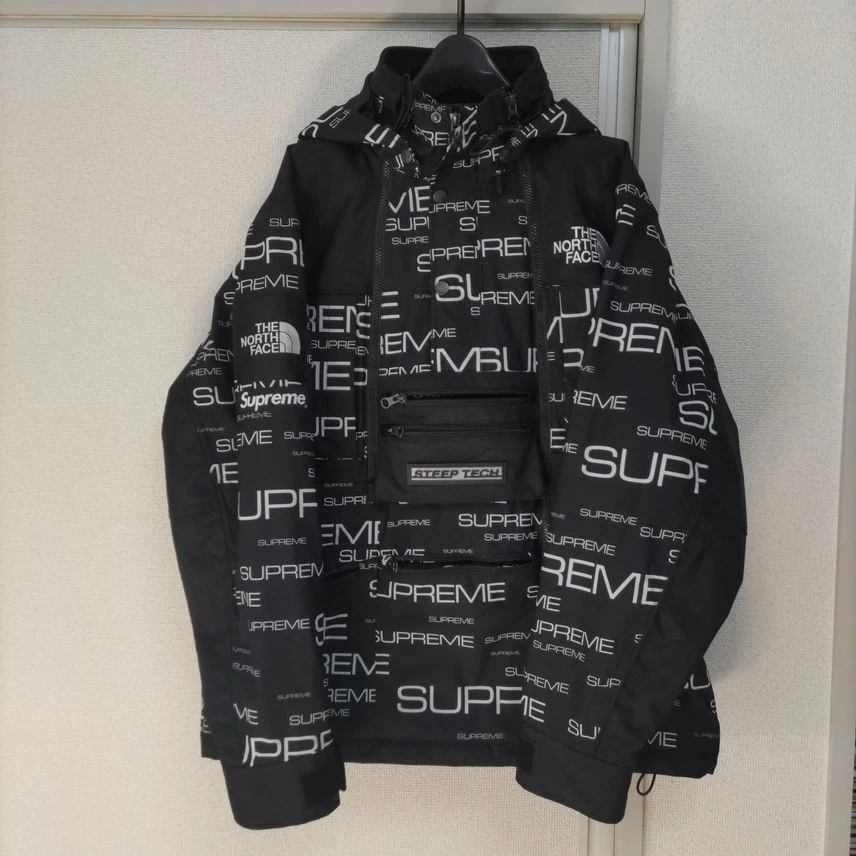 Veste Supreme / The North Face Steep Tech Apogee noire