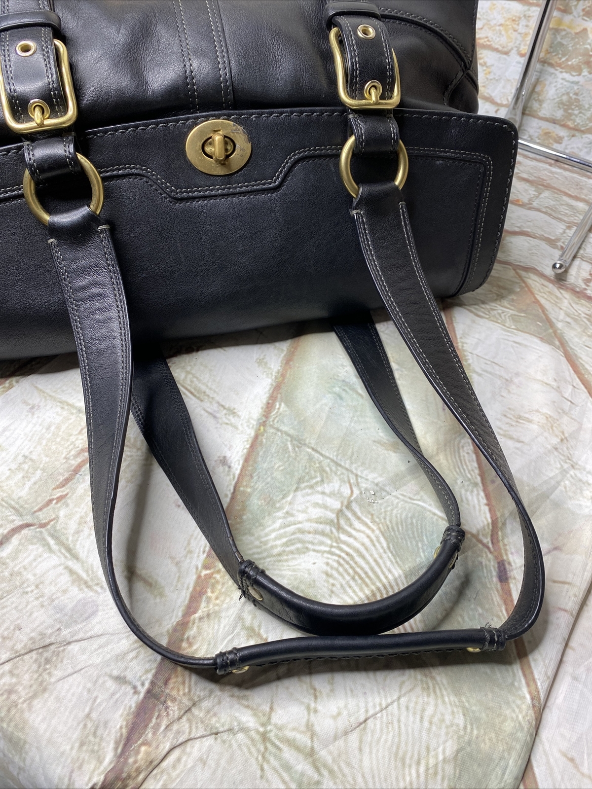 Vintage Coach Turnlock Leather Tote Black 079811046 Gem