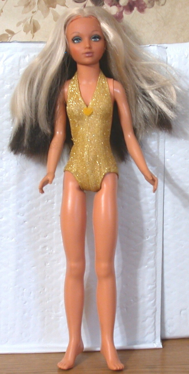 1973 Ideal Tiffany Taylor Color Change Hair Doll 19