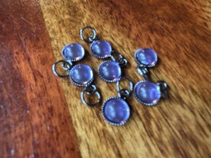 Pretty Lot Of 7 Dainty Cats Eye Pendant Set In Gun Metal For Jewelry Making! Y10