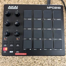 AKAI Professional [MPD218] USB MIDI Controller 16 MPC Drum Pads With USB Cable
