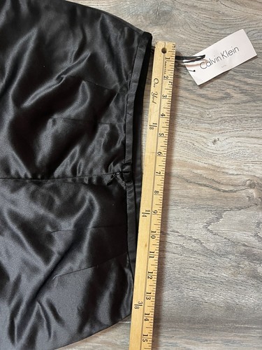 CALVIN KLEIN BLACK SATANY PENCEL SKIRT MIDI BACK SLIT SIZE 4 NEW WITH TAG - Picture 4 of 6
