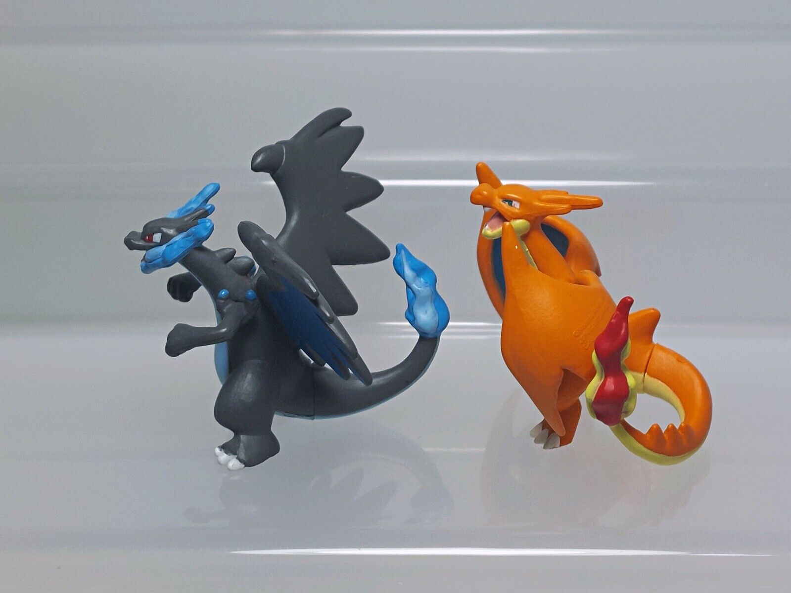 Mega Charizard X, Y Pokemon Monster Nintendo T-arts Collection Figure Toy  Japan.