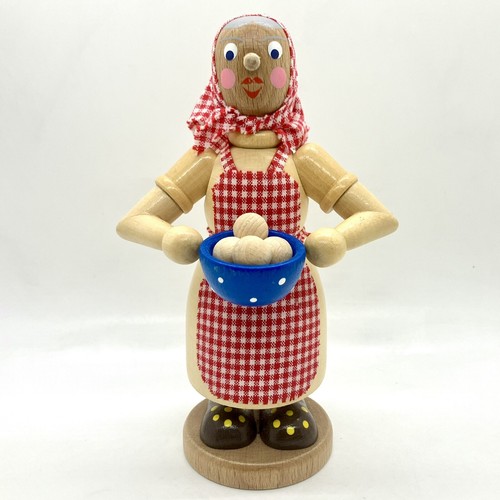 Erzgebirge Woman w Bowl Eggs Red Check Apron Wooden Figurine Germany Farmer Oma - 第 1/13 張圖片