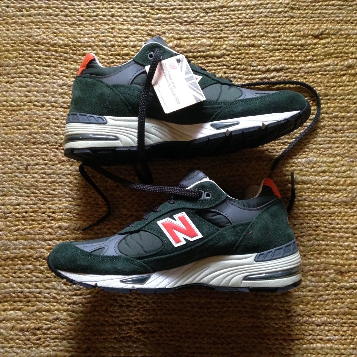 NEW BALANCE 991_MADE IN ENGLAND_MENS TRAINERS SIZE UK DARK GREEN