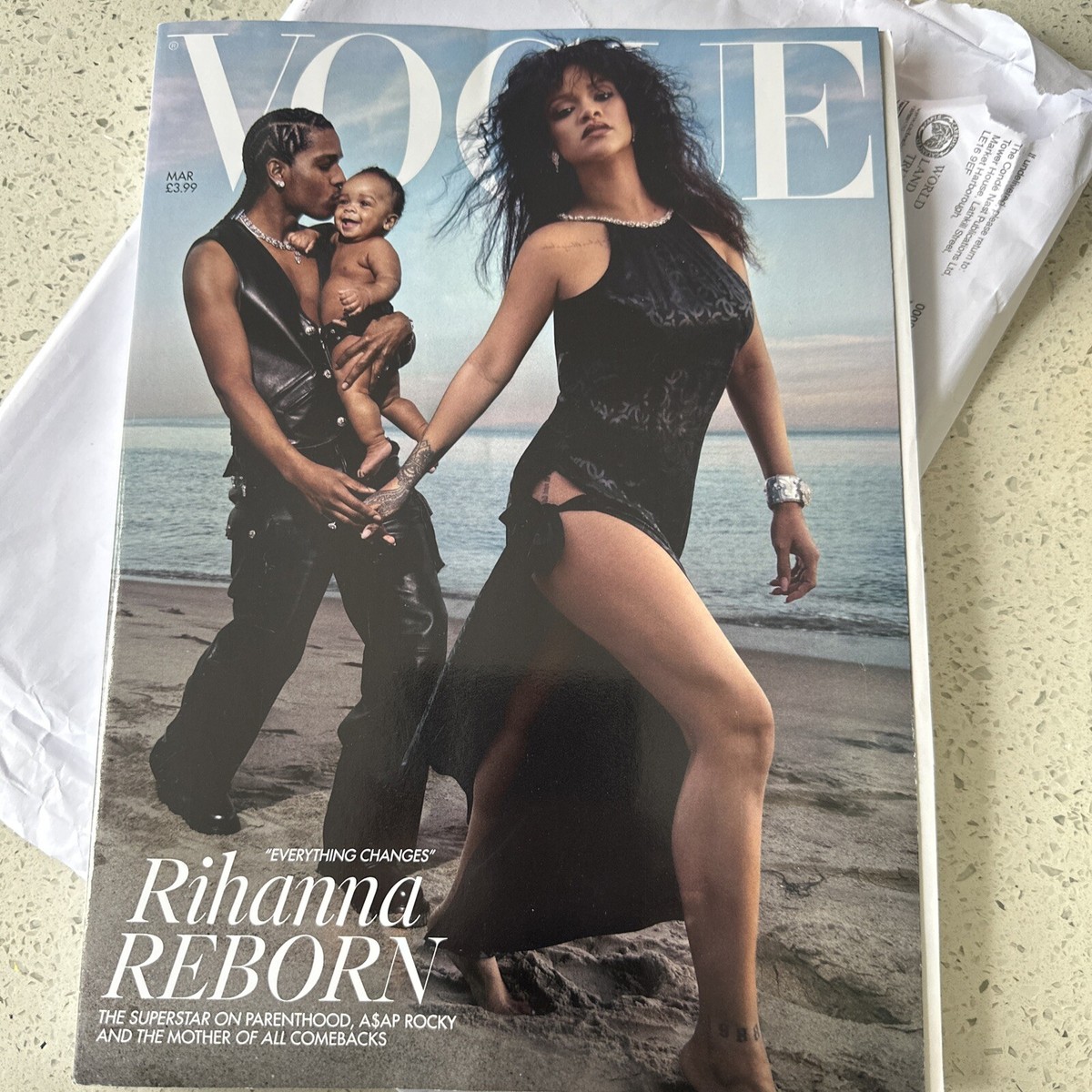 VOGUE UK Magazine RIHANNA March 2023 23 British Issue