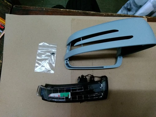 NEW OEM 2010-2018 MERCEDES-BENZ RIGHT DOOR MIRROR HOUSING COVER A2128109000