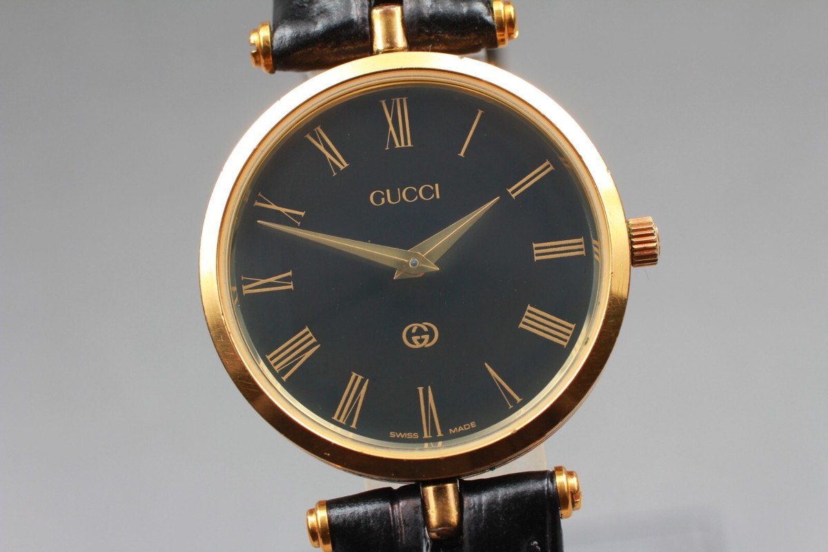 Gucci 2000M-1607 ブラックダイアル 時計 Gucci 2000M-1607 ブラックダイアル 時計