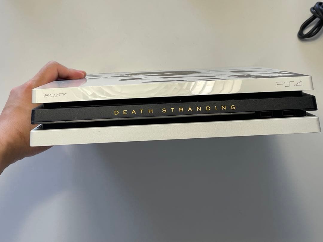 Sony PlayStation 4 Pro DEATH STRANDING LIMITED EDITION CUHJ-10033