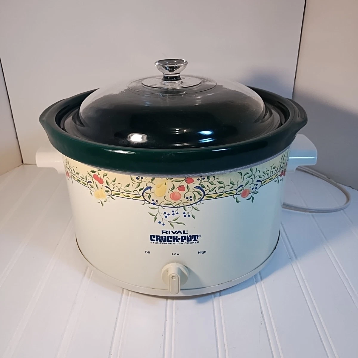 Vintage Rival 5 Qt Crock-Pot Slow Cooker Blue Insert w/Glass Lid No. 3355 Fruit
Opens in a new windo