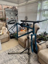 Raleigh frame? 1990s unbranded retro medium size 26 inch wheel restomod project 