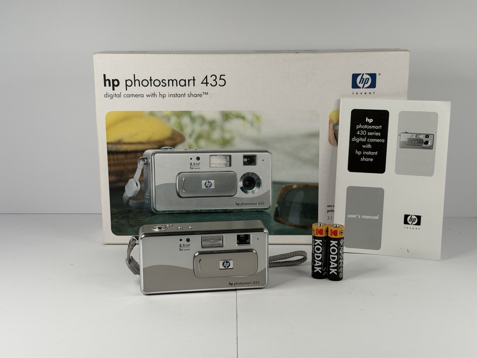 HP Photosmart 435 3.1MP Digital Camera Silver Tested Working w/ Box