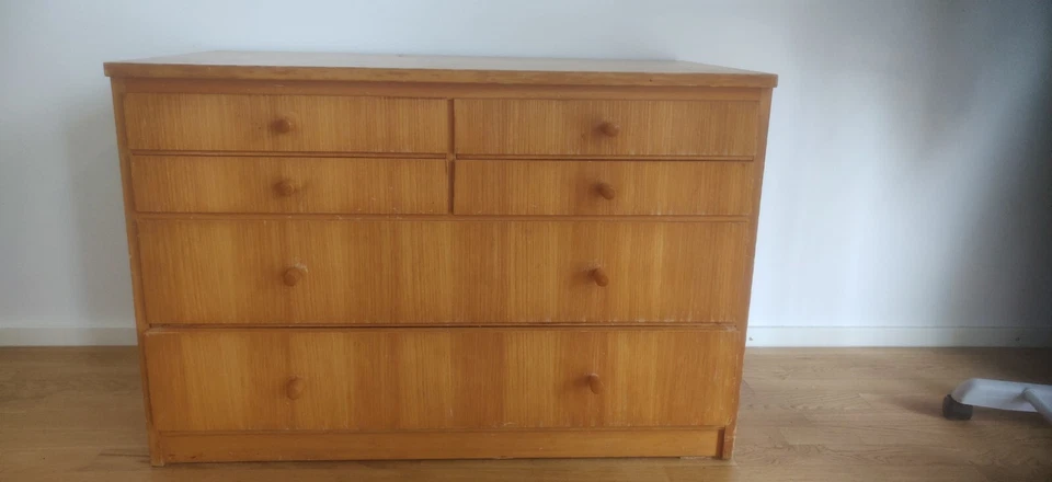 Wooden kommode to give away near pasing munich