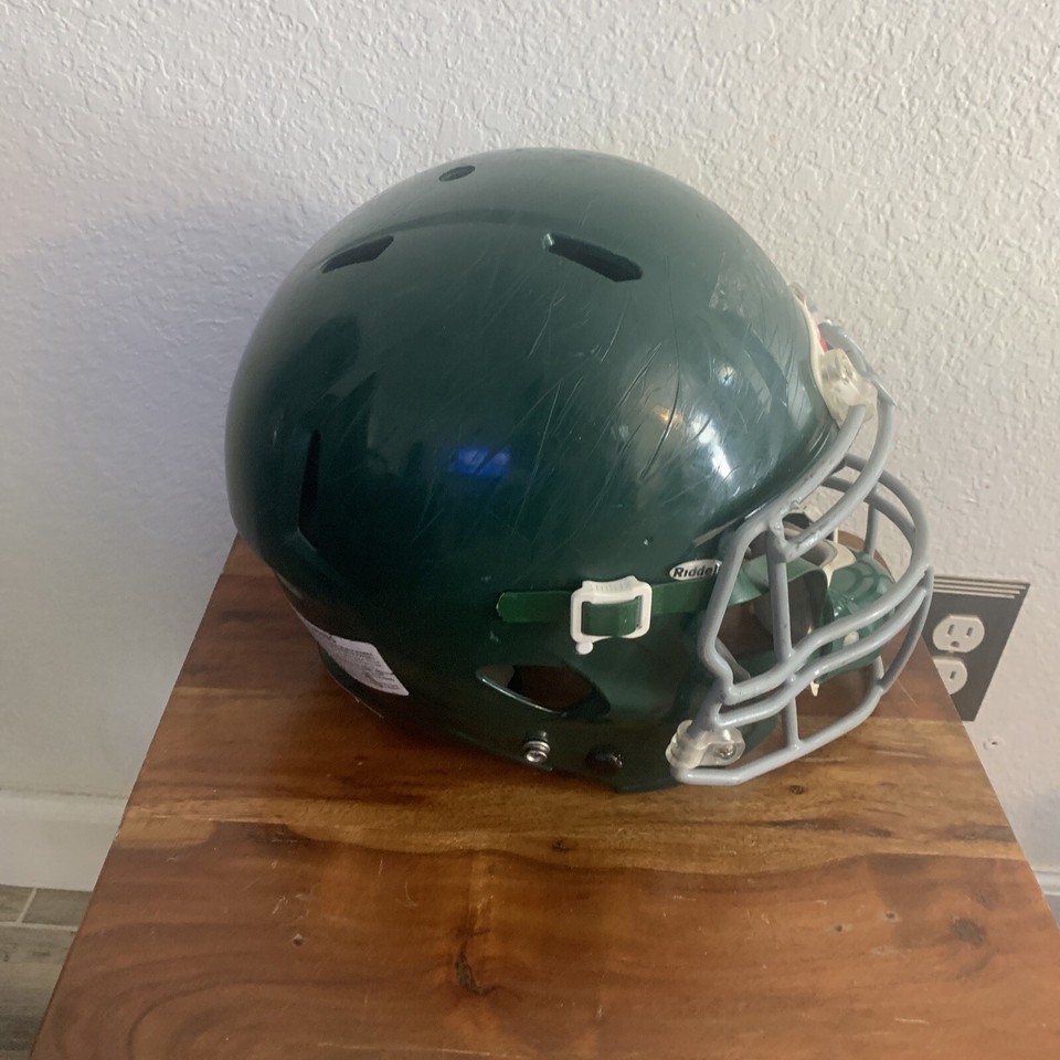 2020 Riddell Victor R41188 Youth Football Helmet M Medium MFG July Made