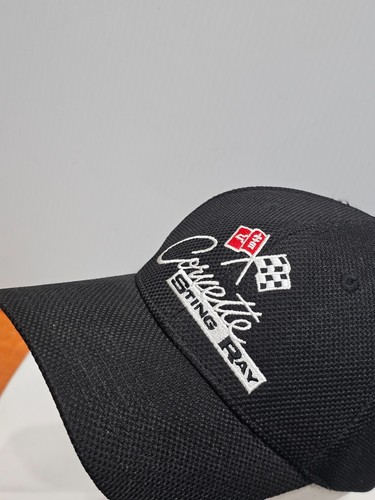 Cappello/Berretto - Nero Stile Flexfit con Logo Chevy C2 Corvette Stingray Bandiere Incrociate - Foto 2 di 6