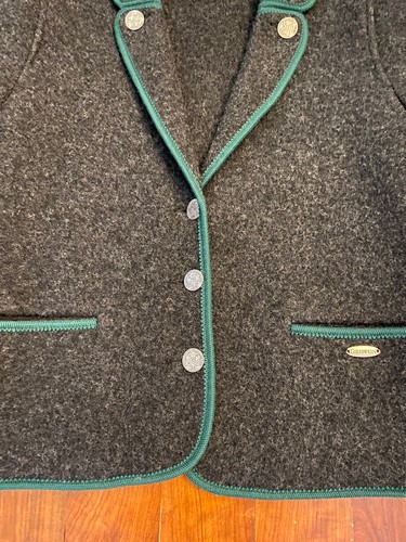 Women's Giesswein Austrian Jacket Gray With Green Trim Size 42 /USA Size 12 - Picture 2 of 12