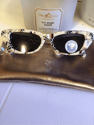 Next week! Rare Astrid multi patterned polarized sunglasses  display picture 3