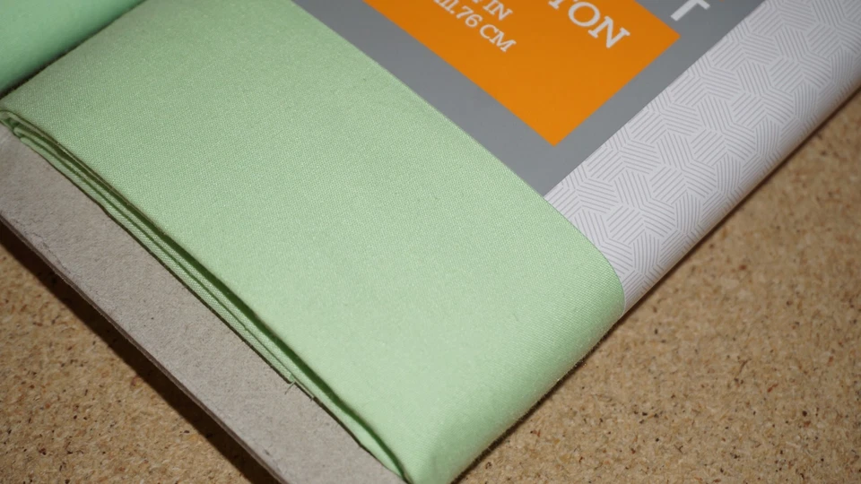 (4 juegos) Dos telas de polialgodón liso precortado de 2 yardas - verde lima pálido Foto 4 de 4