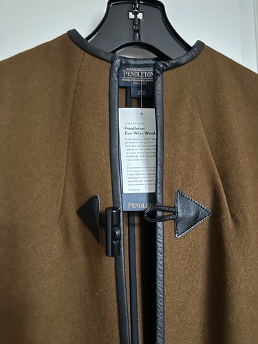 PENDLETON Wool Cape Poncho Tawny Brown with Black Leather Trim Women’s Medium - Picture 7 of 7