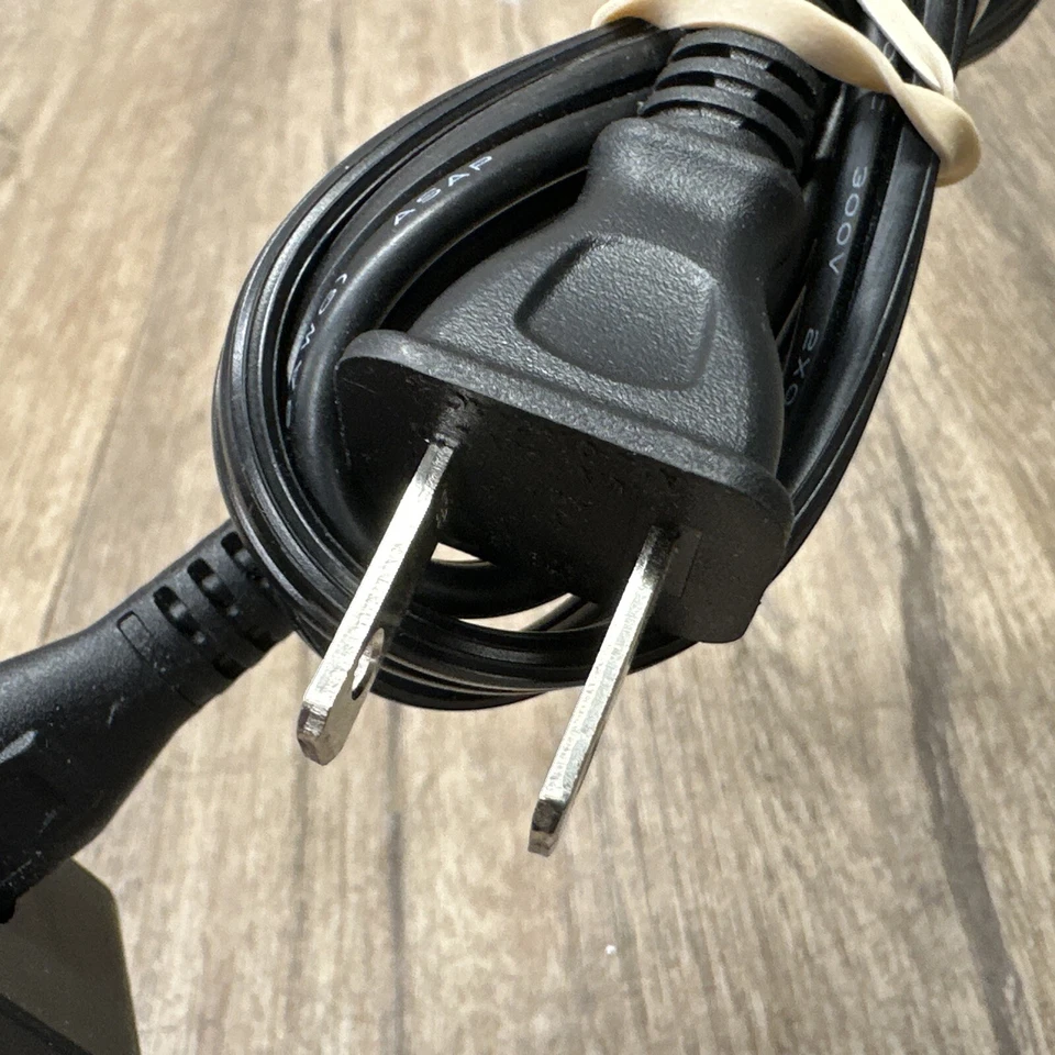 36W AC Adapter Charger for Microsoft Windows Surface Pro - Image 3 of 4