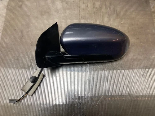 Breaking Nissan Qashqai 2011 nearside front electric wing mirror E11026202 