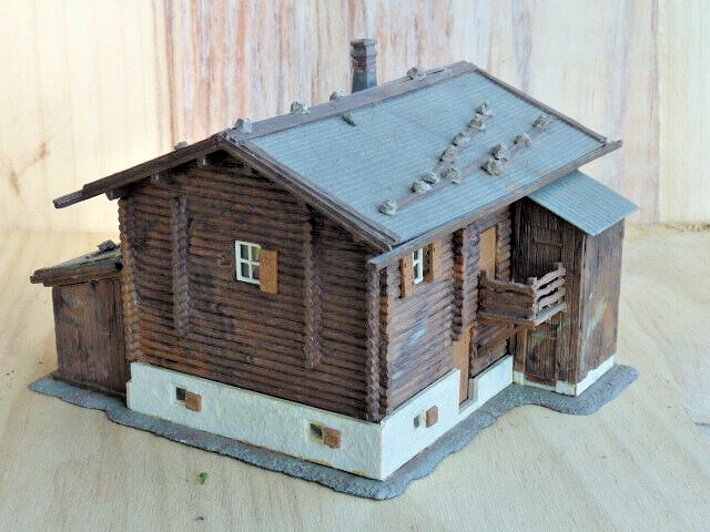 Maison de ville à 2 étages - KIBRI 39102 - HO 1/87 Maison de ville à 2 étages - KIBRI 39102 - HO 1/87