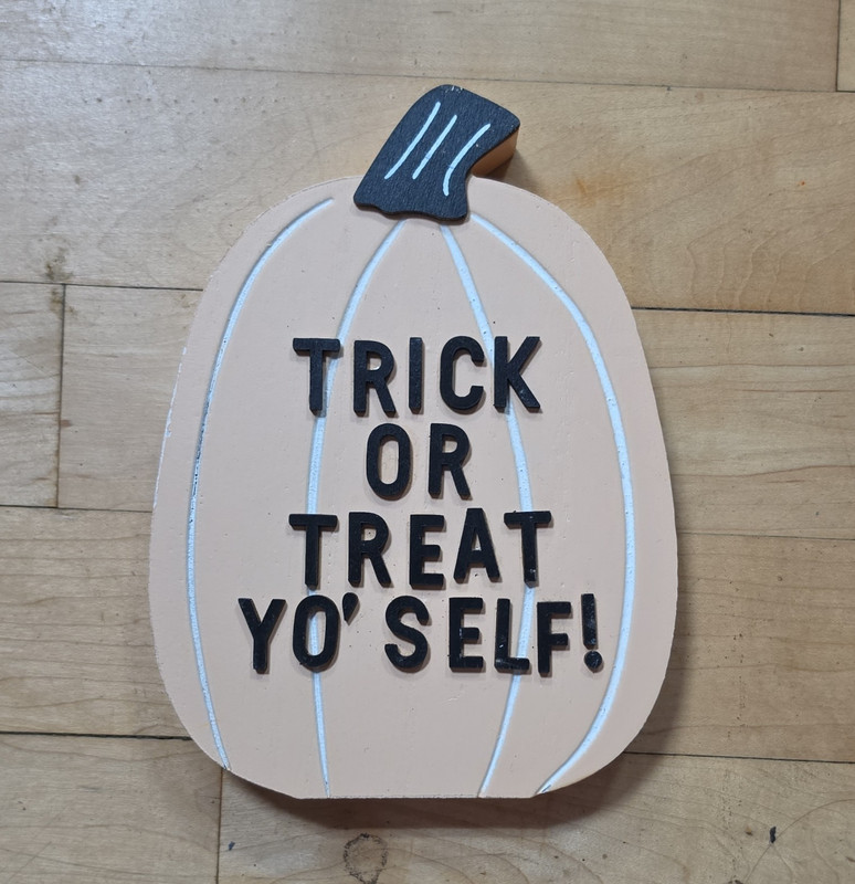 Ashland Hippie Hallow Halloween Pumpkin Plaque Sign "Trick Or Treat Yo' Self!"