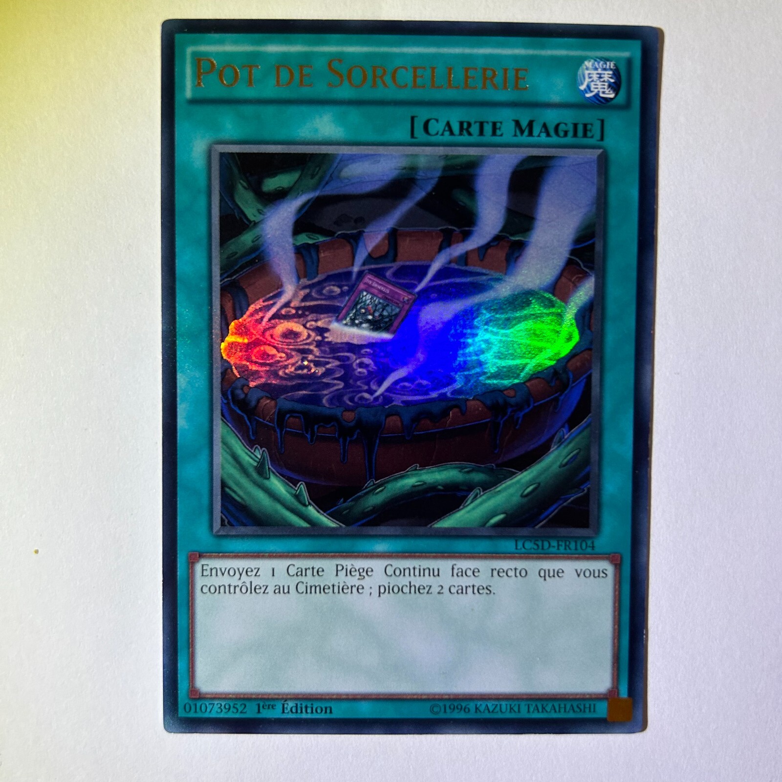 Yu-Gi-Oh Ultra Rare Witchcraft Pot LC5D-FR104 Trading Card