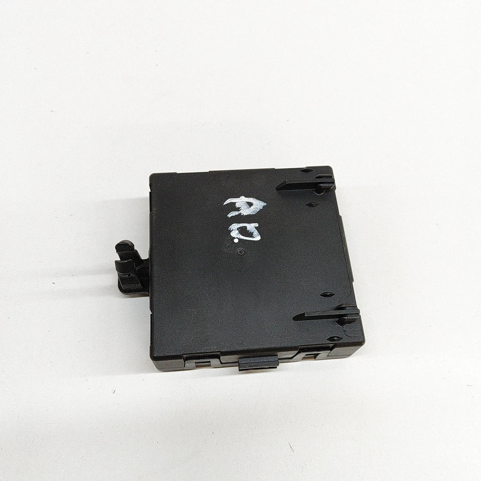 MERCEDES-BENZ CLA Coupé C117 Centralina porta anteriore destra A1669006105 2013 - Immagine 4 di 4