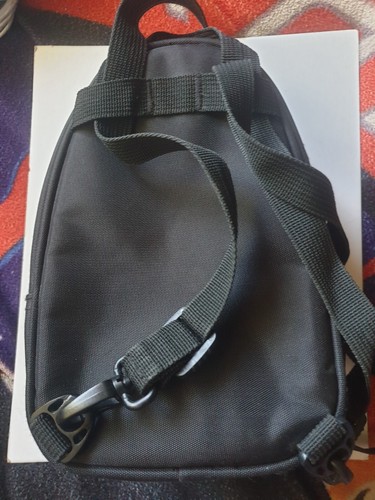 Vintage Nintendo Super Mario Bros Case Mini Backpack Grey GameBoy DS Free Post - Picture 6 of 9