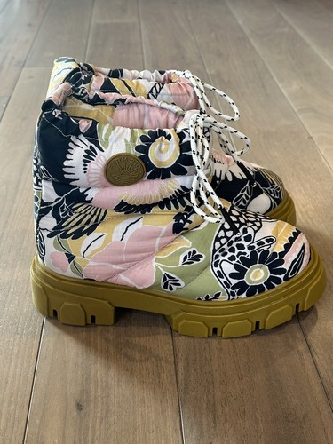 Farm Rio Luxe Floral Lug Rubber Sole Puffer Platform Ankle Snow Boots Shoes 9.5 - Picture 1 of 6