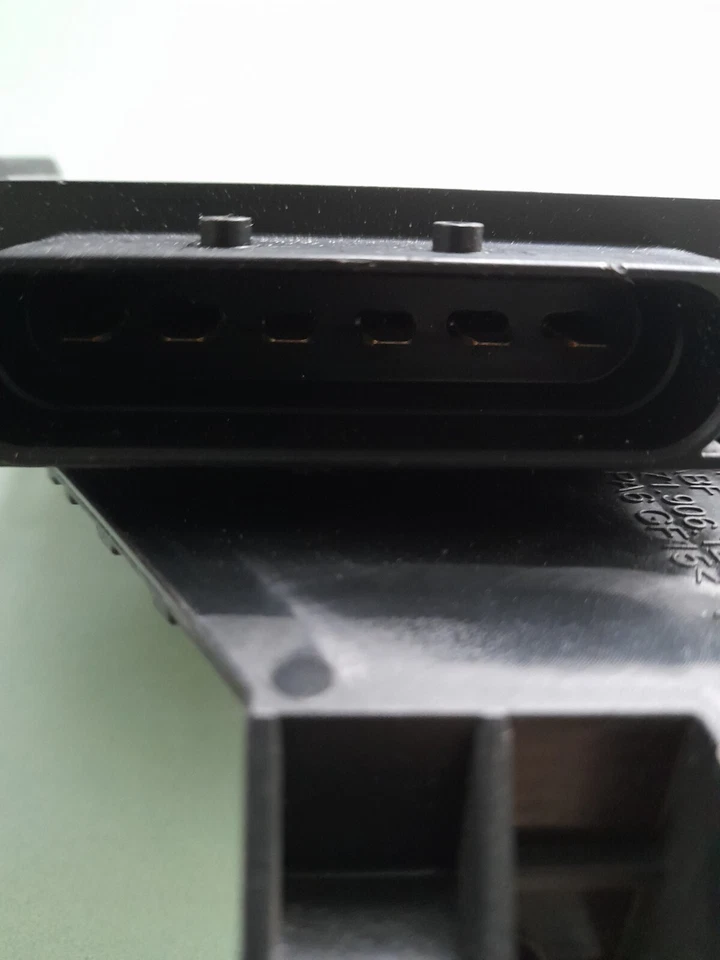 centralina comando pompa benzina porsche panamera hybrid 971 - Immagine 2 di 3