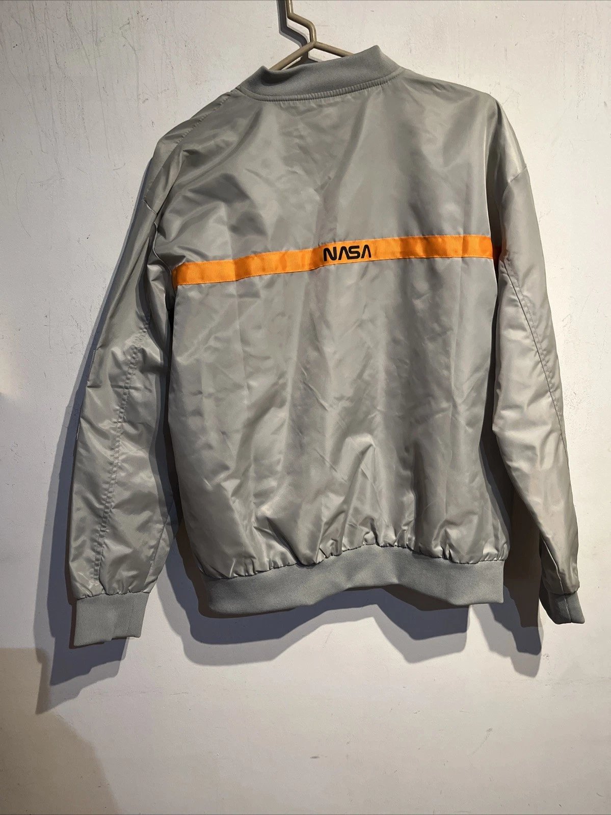 NWT Men NASA Logo Spellout Asstseries Bomber Flight Jacket Med Reflective Gray - product detail image 2