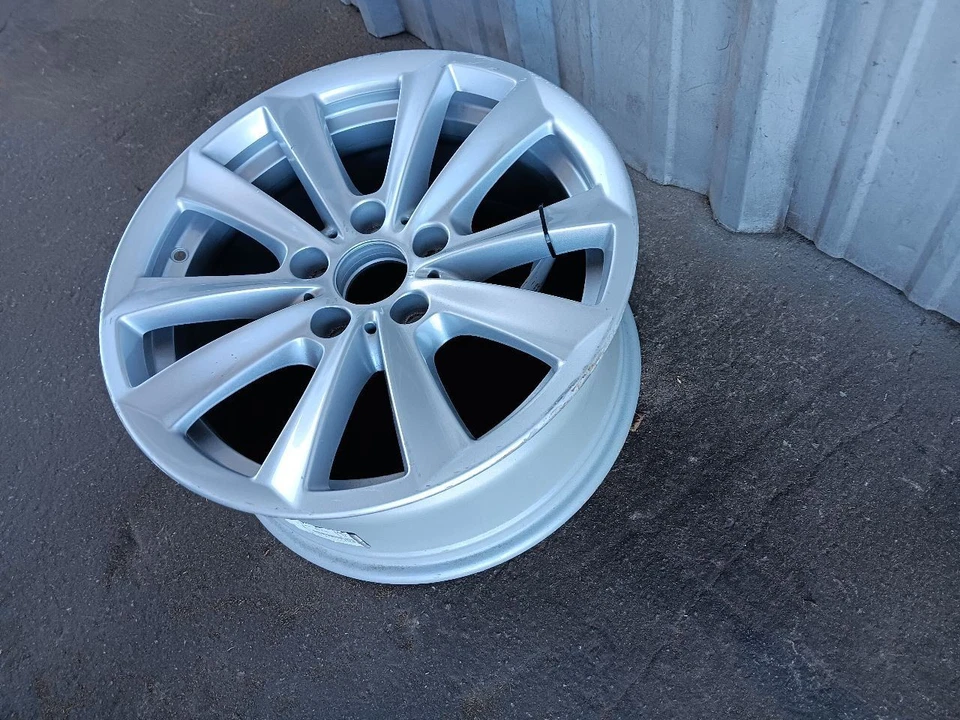 BMW 528i 535i 550i 640i ActiveHybrid 5 2011-2016 17" OEM Wheel Rim - Image 3 of 4