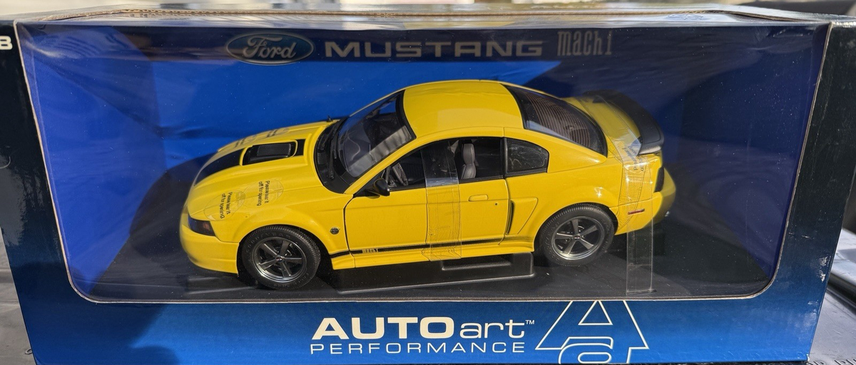 1:18 AUTOart 2004 Ford Mustang Mach 1 Screaming Yellow 73006