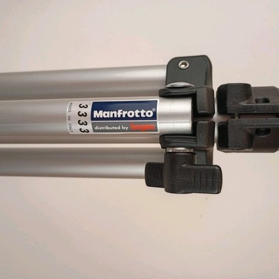 Manfrotto Bogen - Italy- 3333 Tripod - Professional Light Excellent Telescoping
