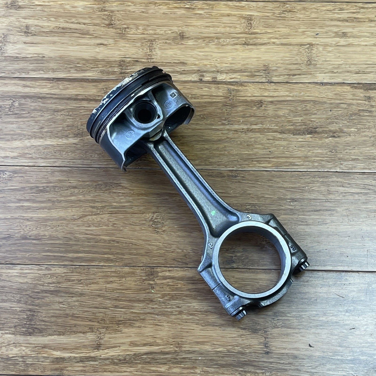 Maserati Levante 2014-2024 Connecting rod