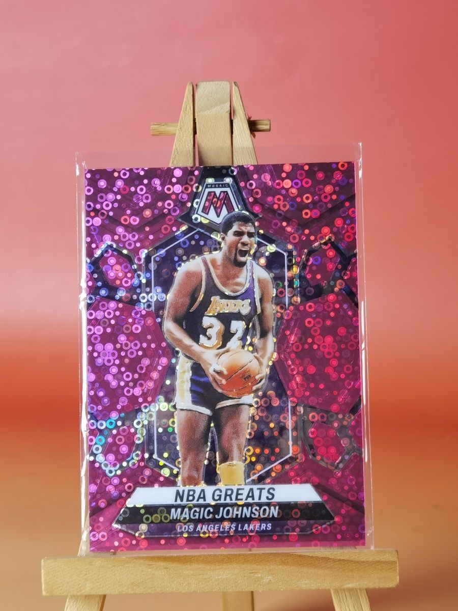 2023 Panini Mosaic #295 Magic Johnson Pink Fast Break Mosaic /20