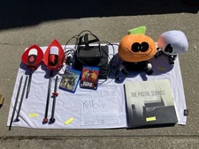 SELLING MY STUFF (oculus quest, ps4, vinyl records, controllers, plushies, etc)