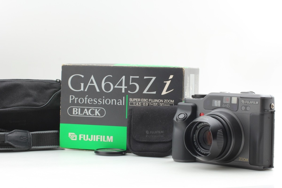 FUJIFILM GA645Zi Professional　BLACK Fuji GA645Zi Professional Review: Releasing Control - Casual