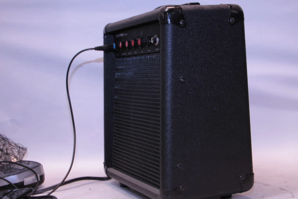 Vintage Radio Shack MPS-31 Guitar Amplifier Works - Image 3 of 4