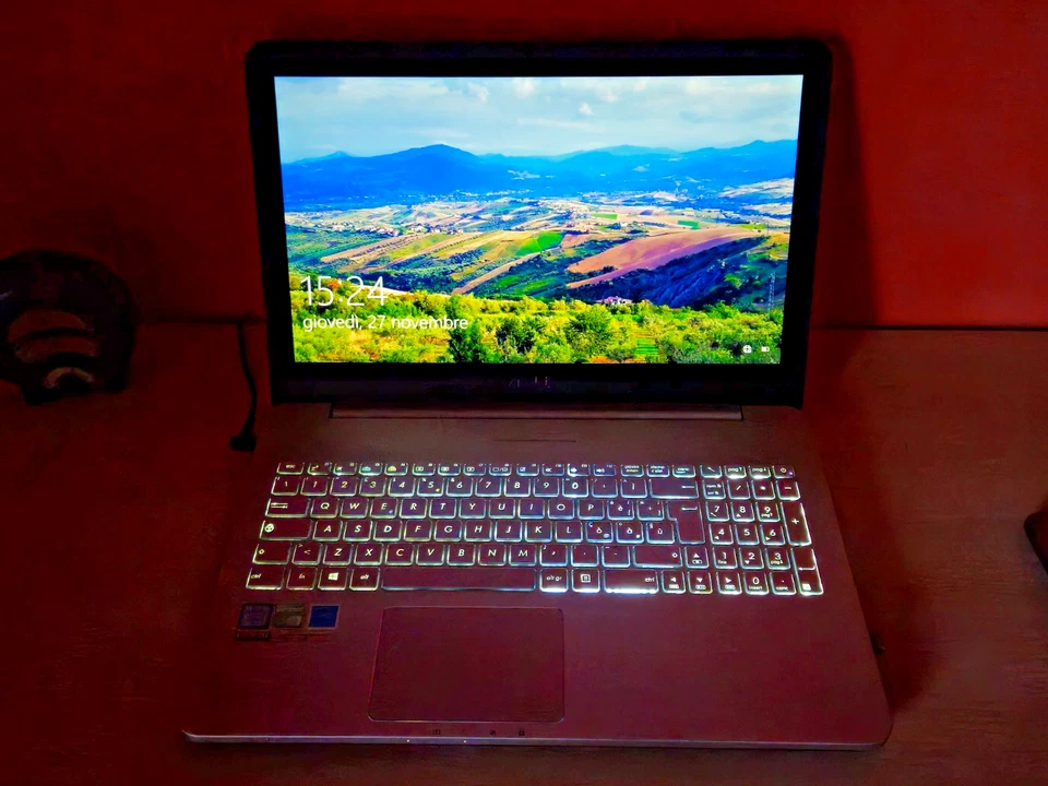 PC computer notebook Asus N552V - Immagine 2 di 4