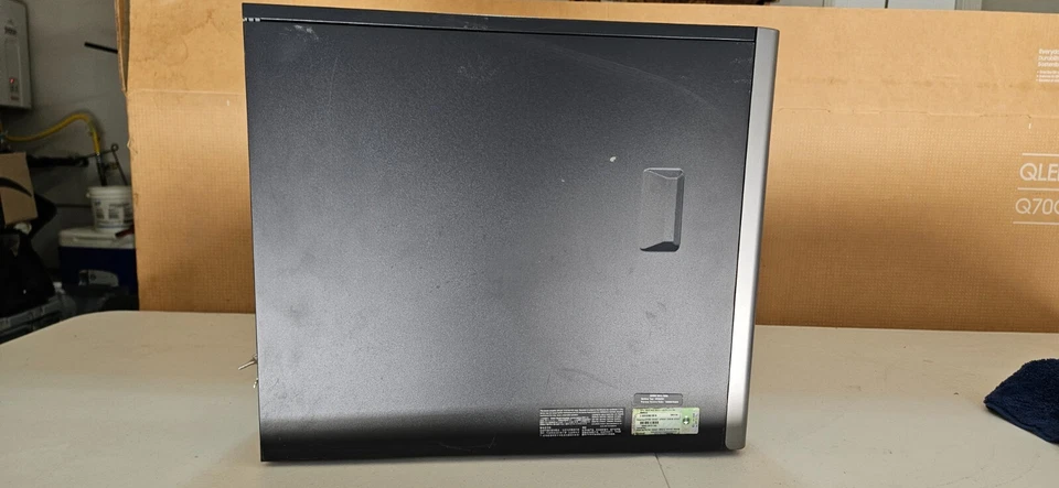 SERVIDOR PEDESTAL TORRE DELL POWEREDGE 2400 PENTIUM piezas no probadas Foto 2 de 4