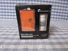 Flextailgear Max Pump 2020 Air Pump with Nozzles Bag & Cable Open Box FREE SHIP.