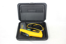 Fluke 561 HVAC Pro IR Thermometer With Carrying Case, TESTED & WORKING