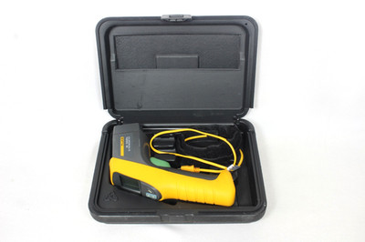 Fluke 561 HVAC Pro IR Thermometer With Carrying Case, TESTED & WORKING