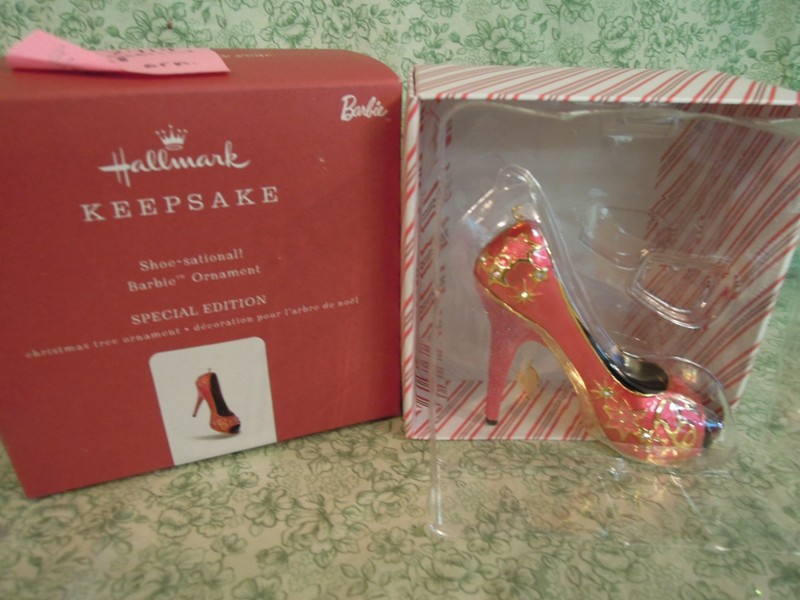 LC-2751  HALLMARK Keepsake "SHOE-SATIONAL" Barbie doll ornament  2018  MIB sp ed
