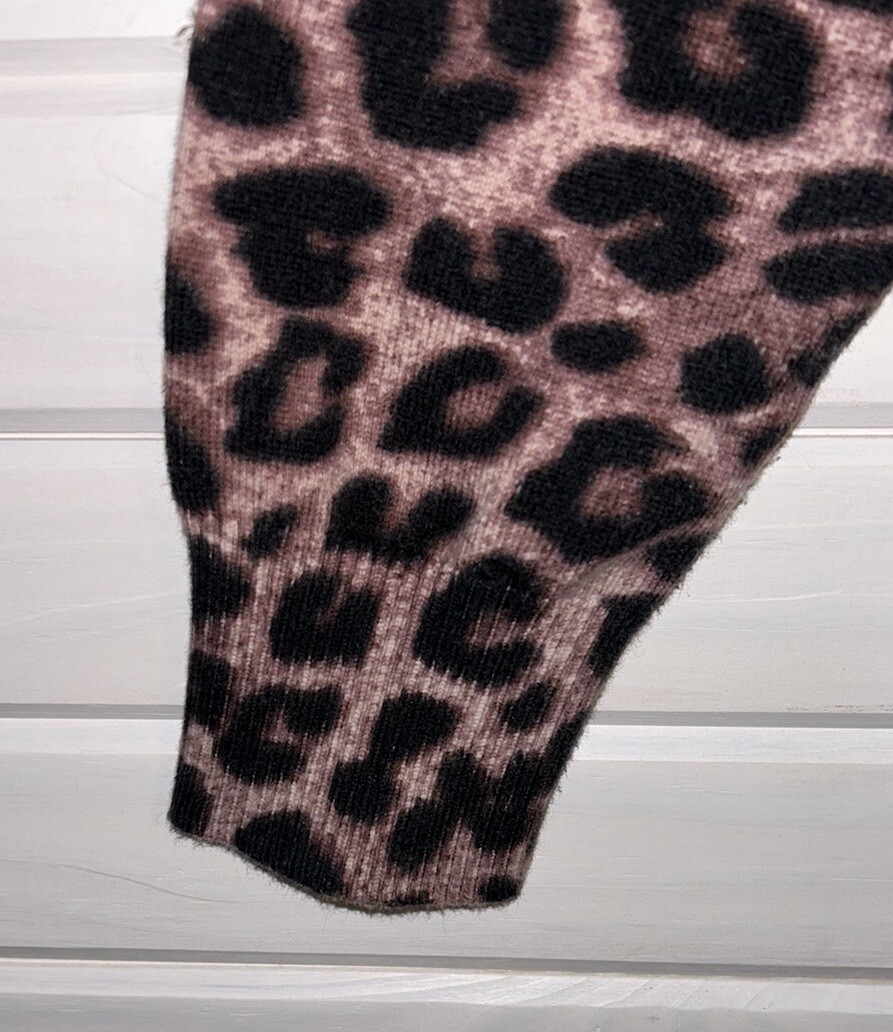 Torrid 1 1X PLUS Pullover Leopard Round Neck Swea… - image 5