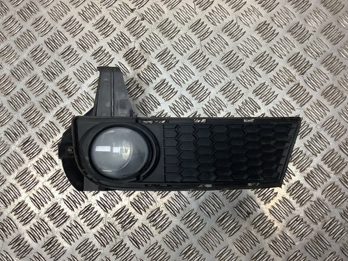 BMW E82 E88-M Sport Stoßstange vorne Nebelscheinwerfer Beifahrer links Grill Gitter 8054485